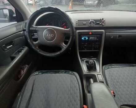 Черный Ауди А4, объемом двигателя 2 л и пробегом 291 тыс. км за 4700 $, фото 12 на Automoto.ua