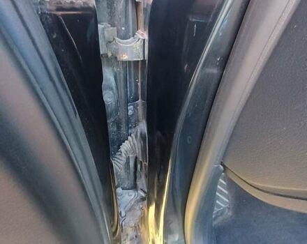 Черный Ауди А4, объемом двигателя 1.6 л и пробегом 211 тыс. км за 5100 $, фото 11 на Automoto.ua