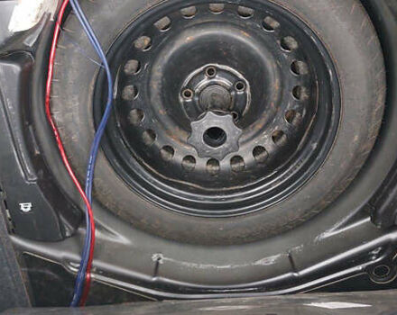 Черный Ауди А4, объемом двигателя 1.9 л и пробегом 280 тыс. км за 4800 $, фото 2 на Automoto.ua