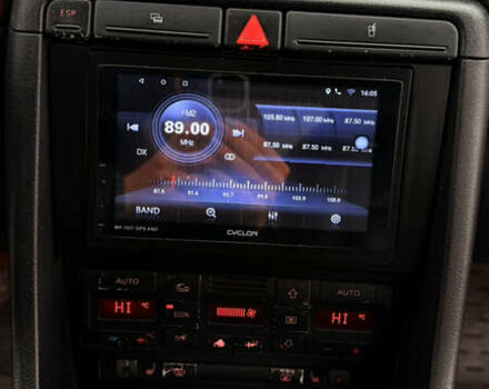 Чорний Ауді А4, об'ємом двигуна 3 л та пробігом 237 тис. км за 5000 $, фото 44 на Automoto.ua