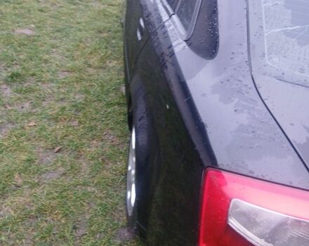 Чорний Ауді А4, об'ємом двигуна 1.9 л та пробігом 360 тис. км за 1999 $, фото 4 на Automoto.ua