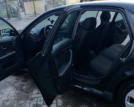 Черный Ауди А4, объемом двигателя 1.6 л и пробегом 237 тыс. км за 5350 $, фото 3 на Automoto.ua