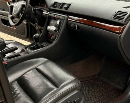 Чорний Ауді А4, об'ємом двигуна 3 л та пробігом 237 тис. км за 5000 $, фото 48 на Automoto.ua