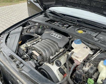 Чорний Ауді А4, об'ємом двигуна 3 л та пробігом 237 тис. км за 5000 $, фото 54 на Automoto.ua
