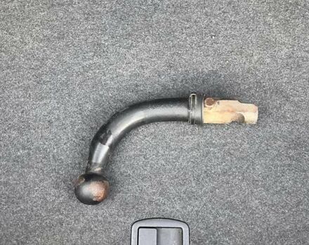 Черный Ауди А4, объемом двигателя 1.6 л и пробегом 243 тыс. км за 4600 $, фото 10 на Automoto.ua