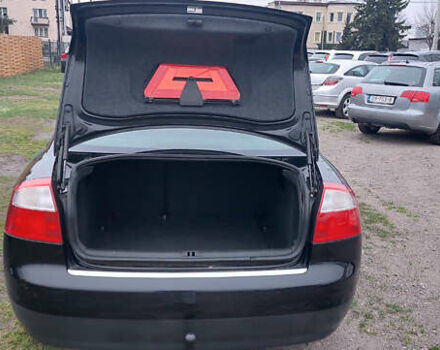 Черный Ауди А4, объемом двигателя 1.9 л и пробегом 280 тыс. км за 4800 $, фото 3 на Automoto.ua