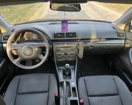 Чорний Ауді А4, об'ємом двигуна 1.6 л та пробігом 216 тис. км за 5000 $, фото 13 на Automoto.ua