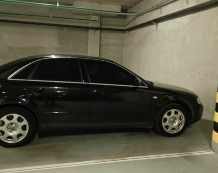 Чорний Ауді А4, об'ємом двигуна 1.8 л та пробігом 255 тис. км за 5600 $, фото 1 на Automoto.ua