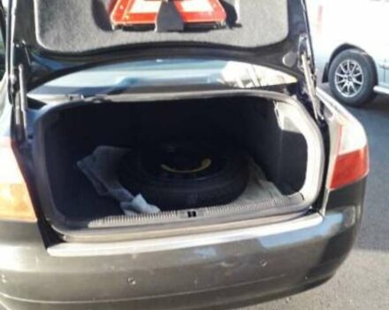 Черный Ауди А4, объемом двигателя 1.6 л и пробегом 213 тыс. км за 5000 $, фото 7 на Automoto.ua