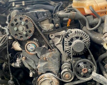 Черный Ауди А4, объемом двигателя 1.9 л и пробегом 290 тыс. км за 2000 $, фото 5 на Automoto.ua