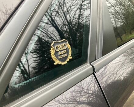 Черный Ауди А4, объемом двигателя 2 л и пробегом 216 тыс. км за 4500 $, фото 6 на Automoto.ua