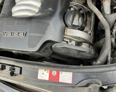 Черный Ауди А4, объемом двигателя 2.4 л и пробегом 250 тыс. км за 1450 $, фото 16 на Automoto.ua