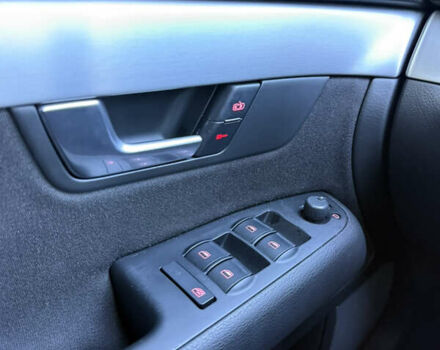 Черный Ауди А4, объемом двигателя 2 л и пробегом 173 тыс. км за 9000 $, фото 20 на Automoto.ua