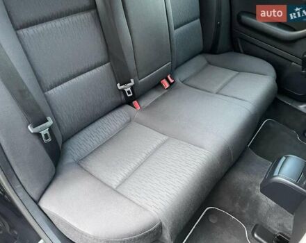 Чорний Ауді А4, об'ємом двигуна 2 л та пробігом 263 тис. км за 7650 $, фото 56 на Automoto.ua