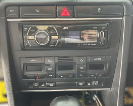 Черный Ауди А4, объемом двигателя 2 л и пробегом 251 тыс. км за 7200 $, фото 16 на Automoto.ua