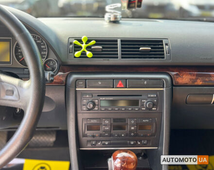 Черный Ауди А4, объемом двигателя 2 л и пробегом 250 тыс. км за 7800 $, фото 18 на Automoto.ua