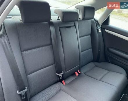 Чорний Ауді А4, об'ємом двигуна 2 л та пробігом 263 тис. км за 7650 $, фото 66 на Automoto.ua