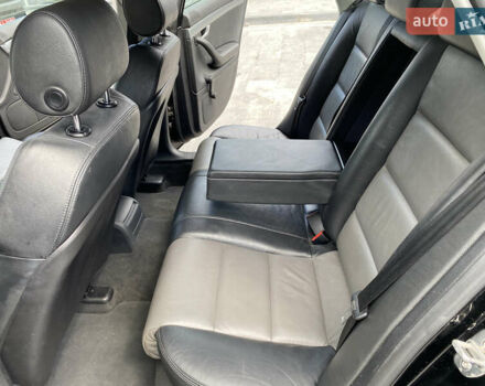 Черный Ауди А4, объемом двигателя 2 л и пробегом 263 тыс. км за 7200 $, фото 27 на Automoto.ua