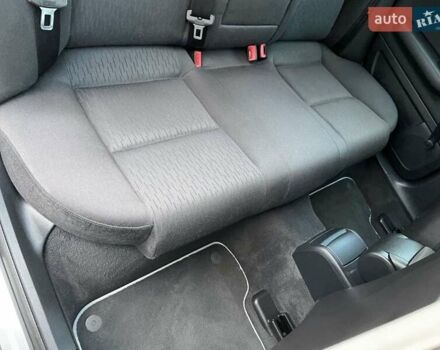 Чорний Ауді А4, об'ємом двигуна 2 л та пробігом 263 тис. км за 7650 $, фото 68 на Automoto.ua