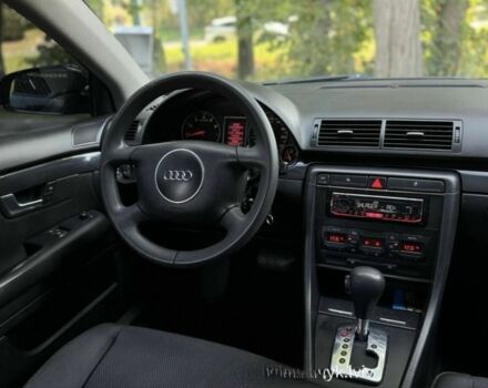 Черный Ауди А4, объемом двигателя 2 л и пробегом 217 тыс. км за 5200 $, фото 4 на Automoto.ua