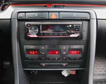 Черный Ауди А4, объемом двигателя 2 л и пробегом 280 тыс. км за 6500 $, фото 14 на Automoto.ua