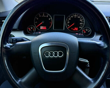 Черный Ауди А4, объемом двигателя 2 л и пробегом 173 тыс. км за 9000 $, фото 11 на Automoto.ua