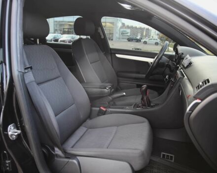 Черный Ауди А4, объемом двигателя 2 л и пробегом 280 тыс. км за 6500 $, фото 9 на Automoto.ua