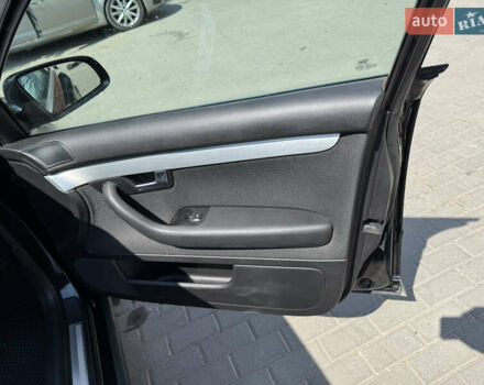 Черный Ауди А4, объемом двигателя 2 л и пробегом 274 тыс. км за 6100 $, фото 8 на Automoto.ua