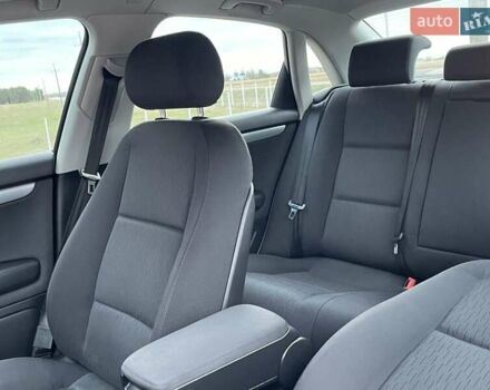 Черный Ауди А4, объемом двигателя 2 л и пробегом 263 тыс. км за 7550 $, фото 55 на Automoto.ua