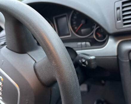 Ауді А4 2006 у Вінниці на Automoto.ua Чорний Ауді А4, об'ємом двигуна 2 л та пробігом 152 тис. км за 8499 $, фото 32 на Automoto.ua