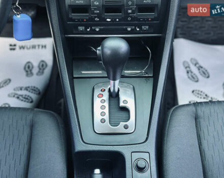 Ауді А4 2006 у Кременчуге на Automoto.ua Чорний Ауді А4, об'ємом двигуна 2.5 л та пробігом 226 тис. км за 7999 $, фото 29 на Automoto.ua