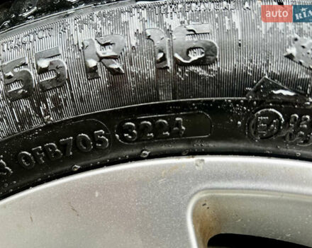 Чорний Ауді А4, об'ємом двигуна 1.8 л та пробігом 192 тис. км за 7550 $, фото 16 на Automoto.ua