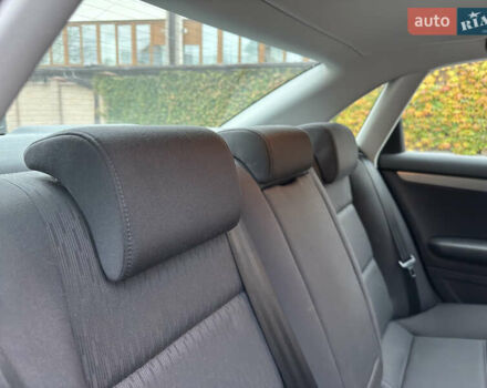 Ауді А4 2006 у Вінниці на Automoto.ua Чорний Ауді А4, об'ємом двигуна 2 л та пробігом 152 тис. км за 8499 $, фото 18 на Automoto.ua