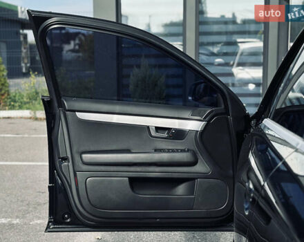 Ауді А4 2006 у Кременчуге на Automoto.ua Чорний Ауді А4, об'ємом двигуна 2.5 л та пробігом 226 тис. км за 7999 $, фото 17 на Automoto.ua