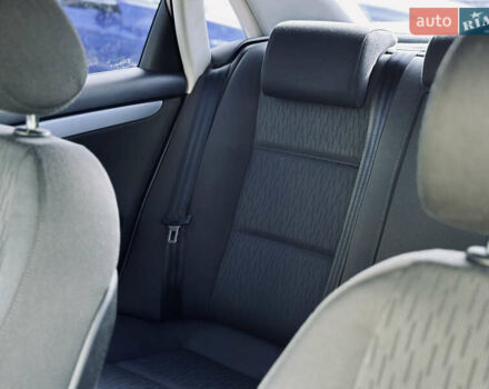 Ауді А4 2006 у Кременчуге на Automoto.ua Чорний Ауді А4, об'ємом двигуна 2.5 л та пробігом 226 тис. км за 7999 $, фото 21 на Automoto.ua