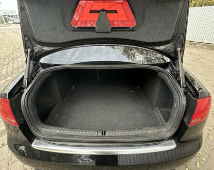 Черный Ауди А4, объемом двигателя 2.7 л и пробегом 320 тыс. км за 7000 $, фото 13 на Automoto.ua