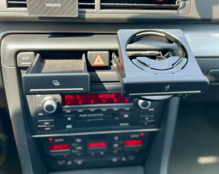 Чорний Ауді А4, об'ємом двигуна 1.6 л та пробігом 223 тис. км за 7000 $, фото 16 на Automoto.ua