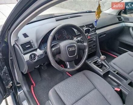 Ауді А4 2006 у Береговом на Automoto.ua Чорний Ауді А4, об'ємом двигуна 2 л та пробігом 277 тис. км за 6800 $, фото 4 на Automoto.ua