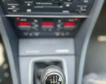 Чорний Ауді А4, об'ємом двигуна 1.6 л та пробігом 223 тис. км за 7000 $, фото 17 на Automoto.ua