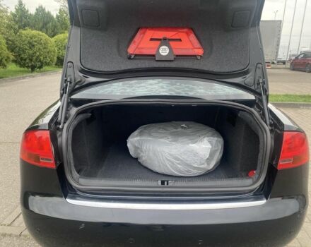 Чорний Ауді А4, об'ємом двигуна 2 л та пробігом 227 тис. км за 5500 $, фото 4 на Automoto.ua