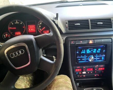 Ауди А4 2007 в Славянске на Automoto.ua Черный Ауди А4, объемом двигателя 0 л и пробегом 396 тыс. км за 5000 $, фото 1 на Automoto.ua