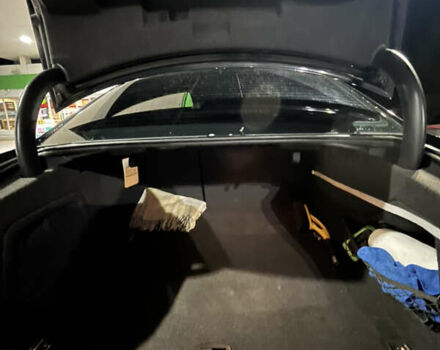 Черный Ауди А4, объемом двигателя 1.98 л и пробегом 305 тыс. км за 9500 $, фото 12 на Automoto.ua