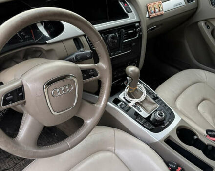 Черный Ауди А4, объемом двигателя 2 л и пробегом 239 тыс. км за 9200 $, фото 7 на Automoto.ua