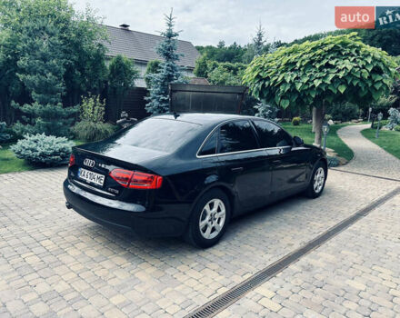 Черный Ауди А4, объемом двигателя 2 л и пробегом 328 тыс. км за 11000 $, фото 4 на Automoto.ua