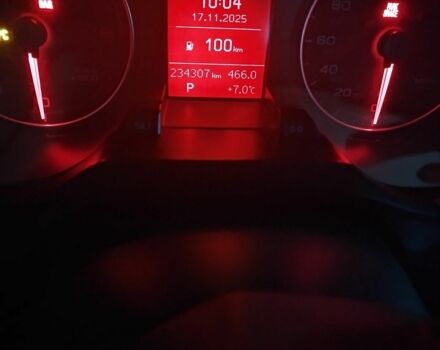 Черный Ауди А4, объемом двигателя 2 л и пробегом 235 тыс. км за 8500 $, фото 6 на Automoto.ua