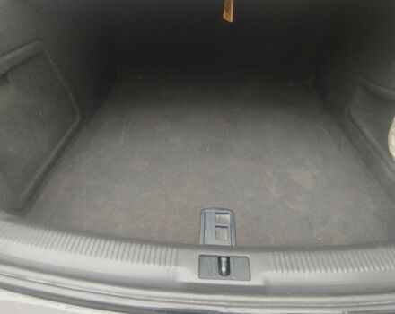 Черный Ауди А4, объемом двигателя 2 л и пробегом 235 тыс. км за 8500 $, фото 7 на Automoto.ua