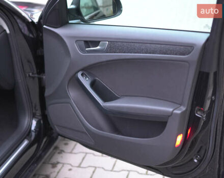 Чорний Ауді А4, об'ємом двигуна 1.8 л та пробігом 187 тис. км за 9250 $, фото 21 на Automoto.ua