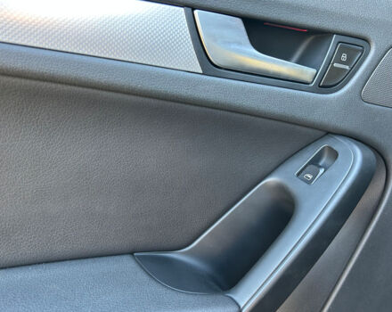 Черный Ауди А4, объемом двигателя 2 л и пробегом 260 тыс. км за 9600 $, фото 10 на Automoto.ua