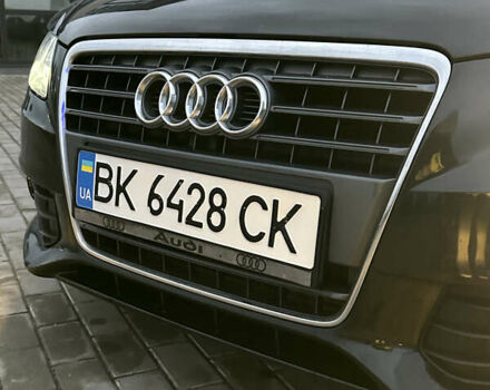 Чорний Ауді А4, об'ємом двигуна 1.97 л та пробігом 243 тис. км за 11400 $, фото 4 на Automoto.ua