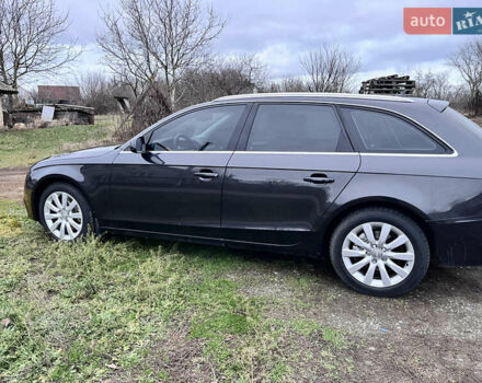 Черный Ауди А4, объемом двигателя 2 л и пробегом 380 тыс. км за 10500 $, фото 6 на Automoto.ua